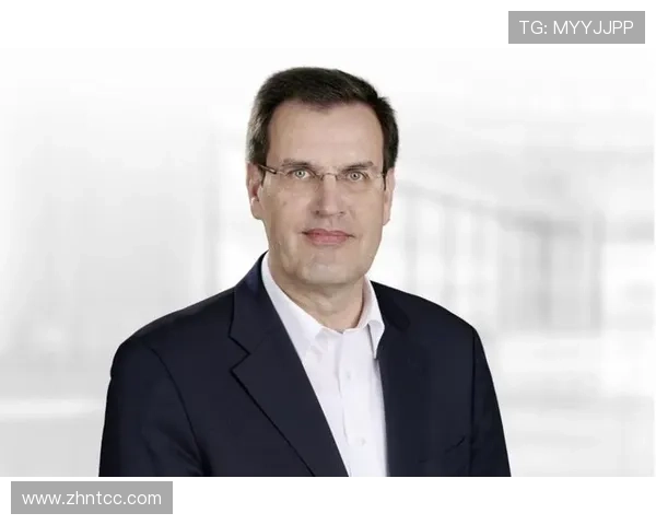 杰罗姆·博阿滕重返赛场，表现稳健或将迎来职业生涯的新篇章